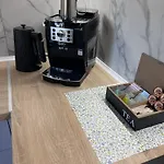 Przystanek Na Rajskiej *